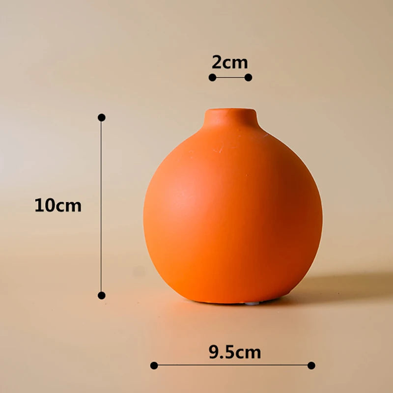 Jarrón de Cerámica Nórdico de Color Liso – Cuello Estrecho y Diseño Minimalista