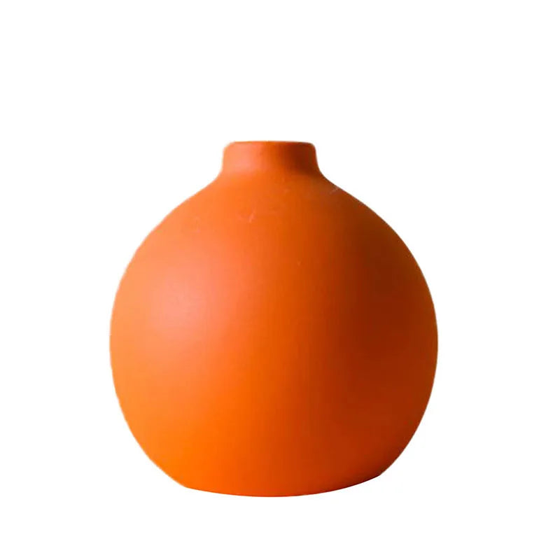 Jarrón de Cerámica Nórdico de Color Liso – Cuello Estrecho y Diseño Minimalista