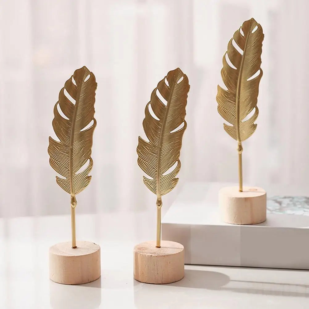 Jarrón Nórdico de Metal de Lujo – Decoración Creativa para el Hogar