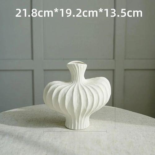 Set de 2 Jarrones Nórdicos Modernos Calados – Alta Calidad