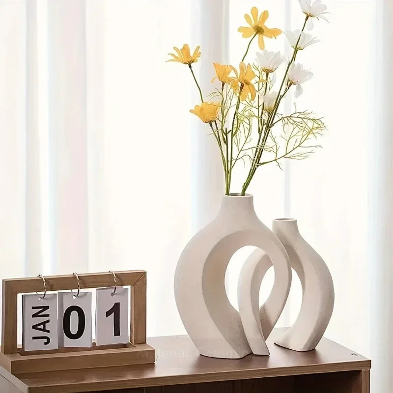 Set de 2 Jarrones Nórdicos Modernos Calados – Alta Calidad