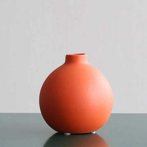 Jarrón de Cerámica Nórdico de Color Liso – Cuello Estrecho y Diseño Minimalista